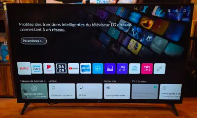 SMART TV LG 4K 50", View more
