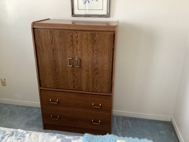Bedroom furniture  in Dressers & Wardrobes in Mississauga / Peel Region - Image 2