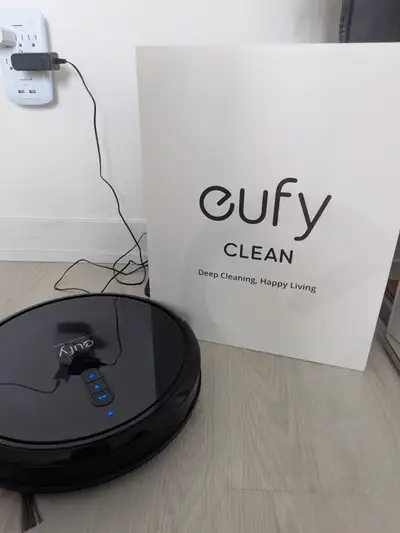 Eufy RoboVac G30 Robot Vacuum - Smart Navigation, Great Conditio, View more