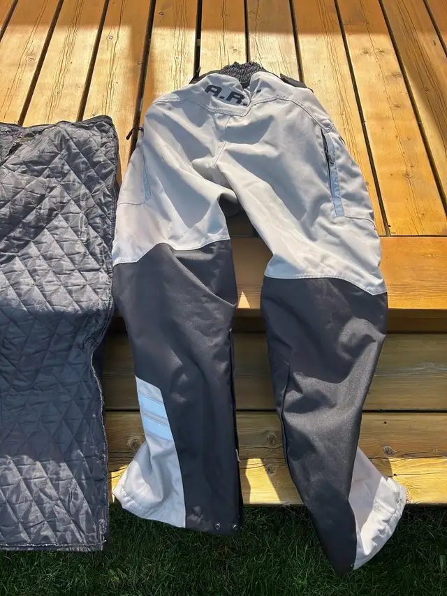 ARC Battle Born Padded Adventure Pants Sz 3463010223785473121