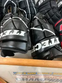 3 Pairs of Hockey Gloves - High Quality