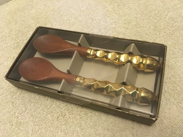 80s 90s 2 APPETIZER SPOONS PIER 1 Brass Wood New In Box in Arts & Collectibles in Mississauga / Peel Region