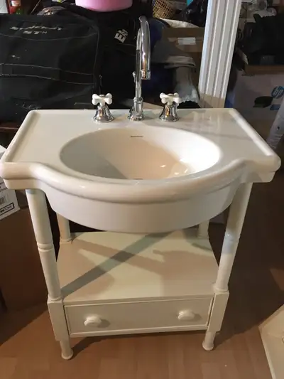 Évier et meuble pour salle de bain, View more