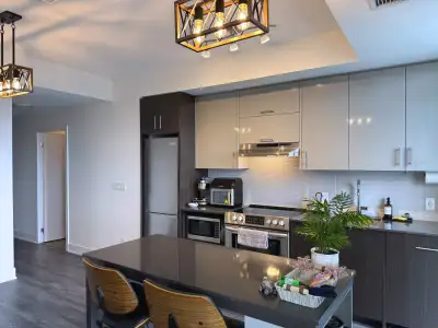 [Room for Rent] - New 2B 1Bath Condo @ Fairview Mall