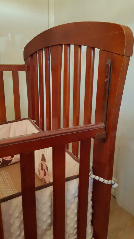 ELFE brand. One-hand Dropped  Crib plus Bumper in Cribs in City of Toronto - Image 4