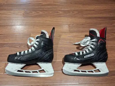 Hockey skates size 3, View more