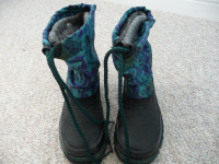 Weather Guard Winter Boots - Child's Size 9