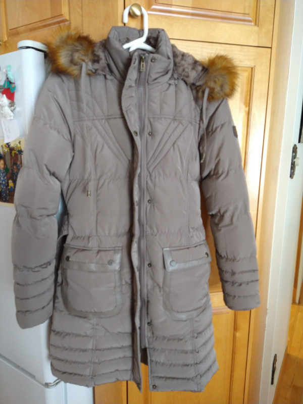 manteau d'hiver pour dame dans Femmes - Hauts et vêtements d'extérieur  à Saguenay - Image 2