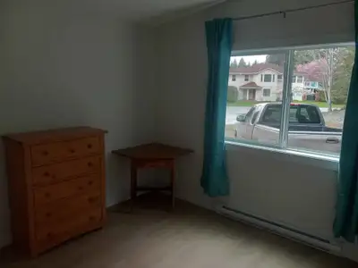 Seeking a non-smoking roommate for a newly built home in Qualicum Beach. 5 minute walk from the beac...