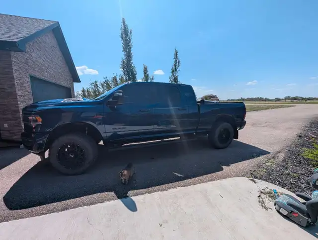 2023 Ram 3500 Megacab  dans Autos et camions dans Ville d’Edmonton - Image 3