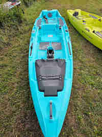 Wilderness systems recon 120 kayaks 