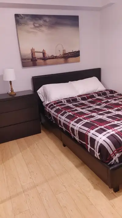 Rooms available for rent close to UTM