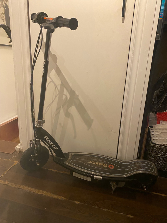 LED Electric Scooter in Other in Mississauga / Peel Region