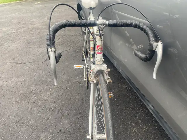 Vélo de route Peugeot in Road in Laval / North Shore - Image 3