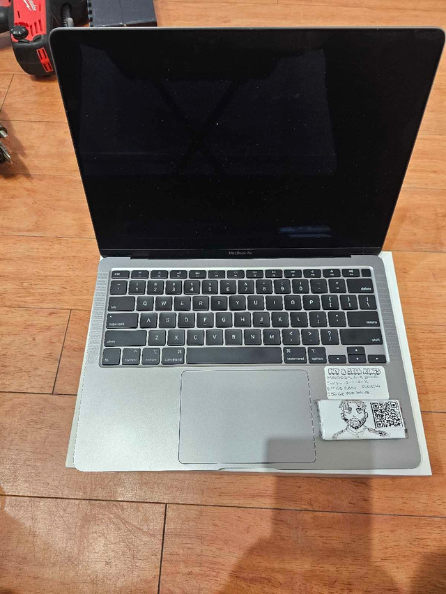 Macbook  air 2020 Intel with box in Laptop Accessories in La Ronge