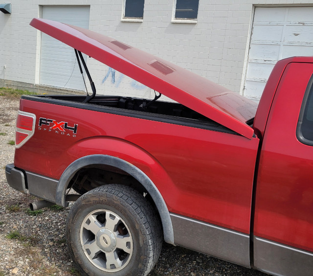 Truck box topper tonneau cover in Other Parts & Accessories in Lethbridge - Image 4