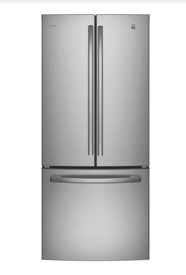 LG Fridge in Refrigerators in Laval / North Shore - Image 2