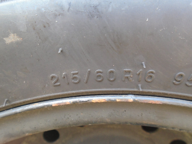 4 Like New 215/60/16'' Uniroyal Tiger Paw Tires & Rims in Tires & Rims in Bridgewater - Image 4