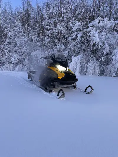 I have a2022 Skidoo Tundra LT EFI edition. Has a 154” 1.5 “ lug track. Has 3220 kms Never did anythi...