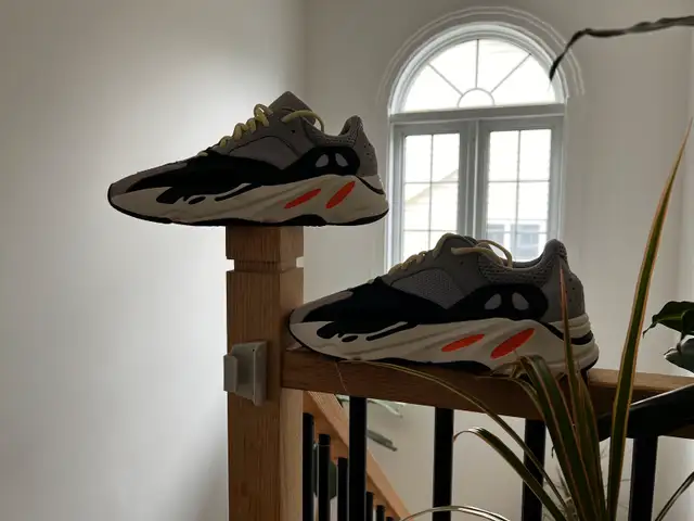 Yeezy Waverunner 70063008307075329121