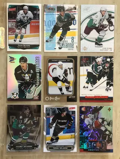 Lot de 17 cartes de hockey différentes - Teemu Selanne, View more