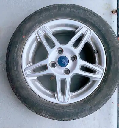 4 Mag 15" à vendre pour $80, 2 différent set de mag disponible