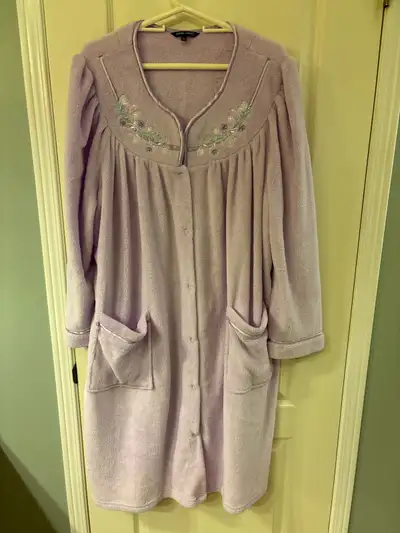 Women’s light mauve house coat robe 3xl, View more