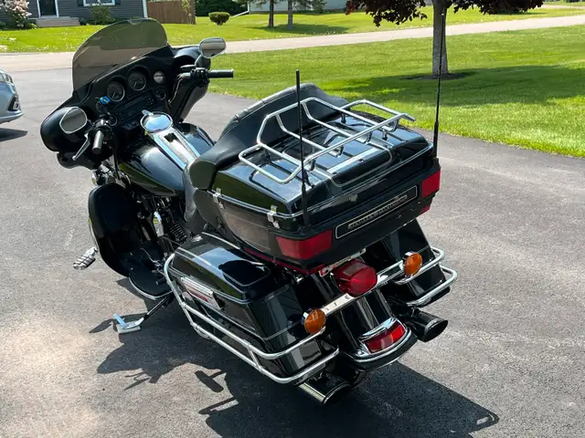 2009 Harley Davidson Electraglide Ultra Classic in Touring in Charlottetown - Image 5