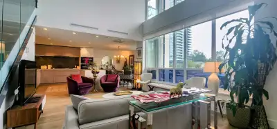 One of the finest luxury townhomes on the North Shore is now available for rent. Located within the...