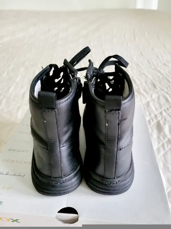 GEOX ankle boots, junior girl, US size 3 in Kids & Youth in Mississauga / Peel Region - Image 4