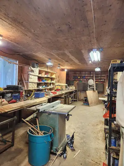 Woodshop workshop space for rent. It's my personal woodshop which I am happy to share. Many tools av...