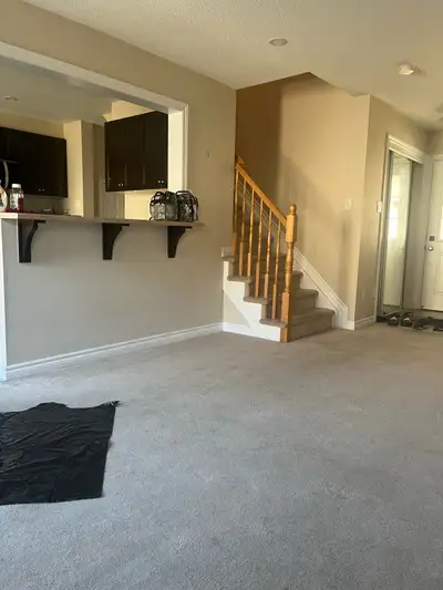 Furnished and non- furnished rooms are available for rent in a townhome. Utilites are included. Thre...