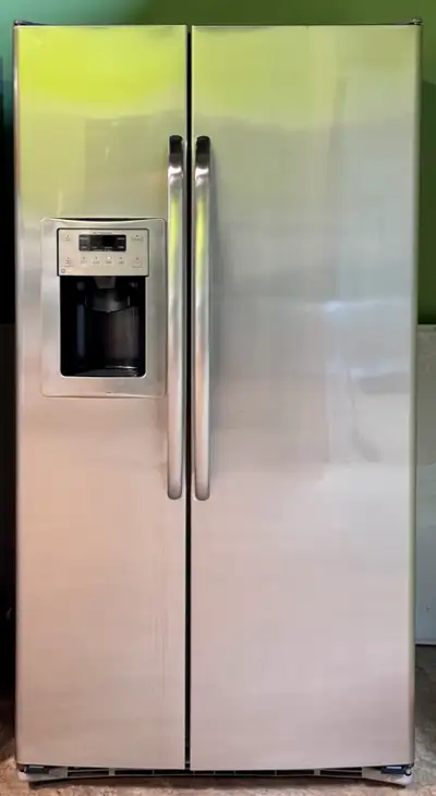 GE 36" Side-by-Side Refrigerator (Stainless Steel), View more