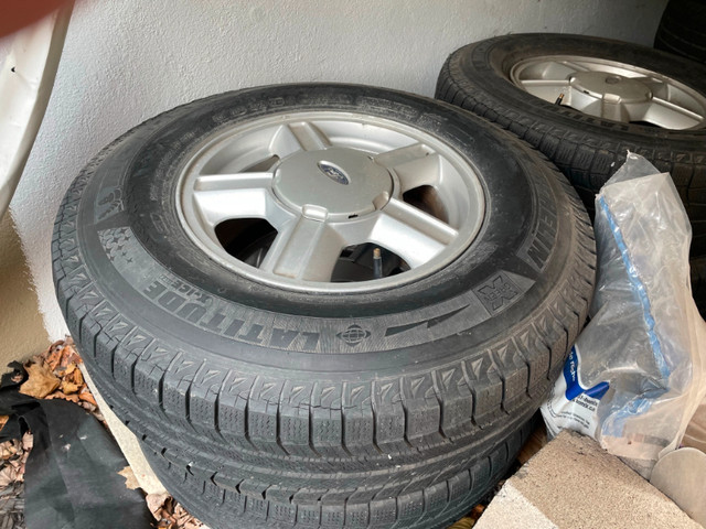 ford escape 2000 and up mags and tire michelin 15 inch dans Pneus et jantes  à Longueuil/Rive Sud