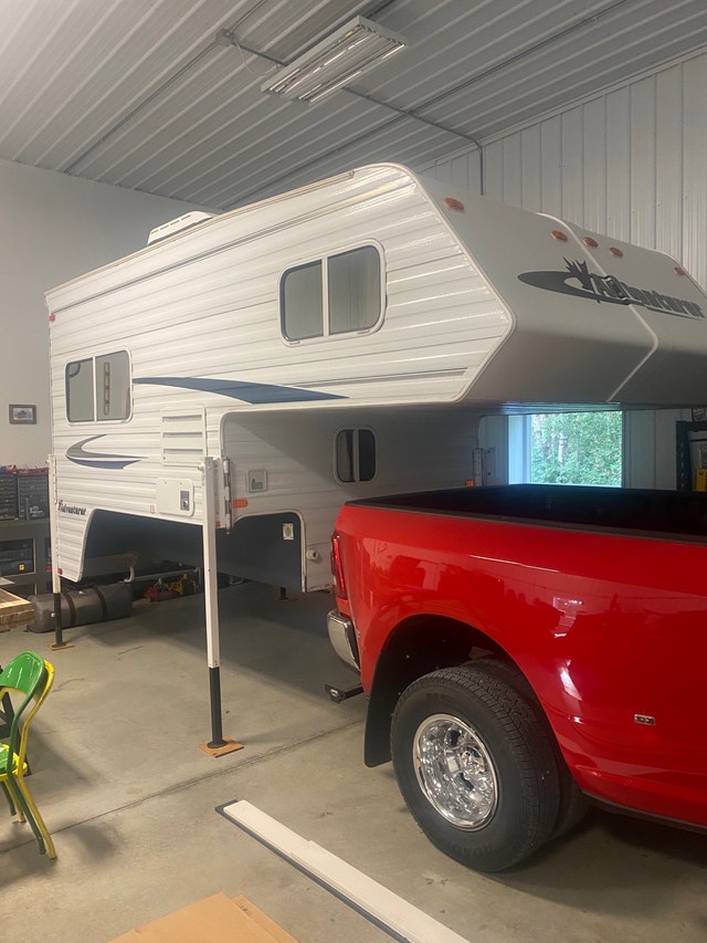 Adventurer truck camper Travel Trailers & Campers Edmonton Kijiji