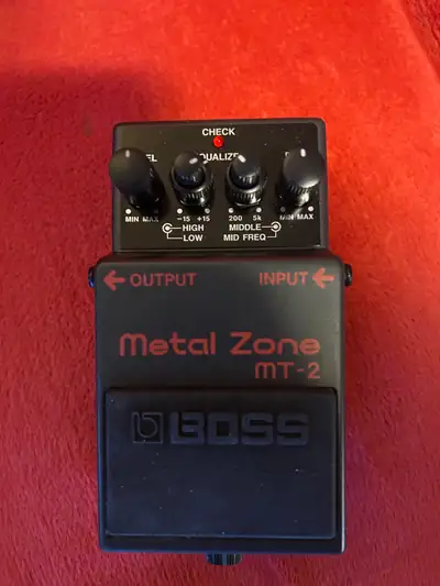 Boss MT-2 Metal Zone Distortion Pedal w/ power - Great Condition, View more