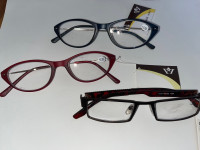 Reading glasses/lunettes de lecture  2.00