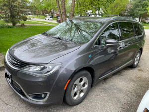 2018 Chrysler Pacifica Touring-L