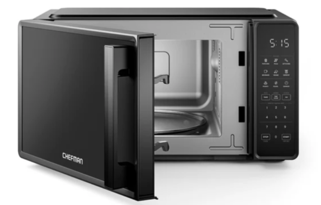  Chefman Black Microwave Oven | 0.7 Cu. Ft. | Hot Deal in Microwaves & Cookers in Mississauga / Peel Region - Image 3