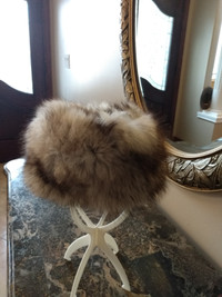 Silver Fox Fur Hat - 22.5 around Head