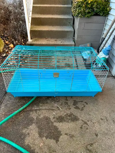 Small pet cage, View more