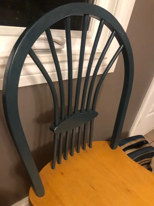 2 green chairs stools great condition in Chairs & Recliners in Kingston - Image 4