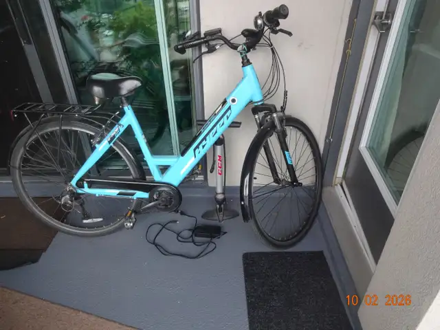 Electric bicycle Hyper, ride assist, 36V, about 5 years