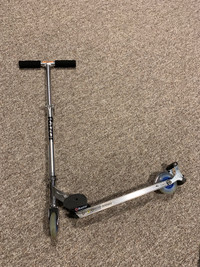 Razor Scooter-Silver (new price)