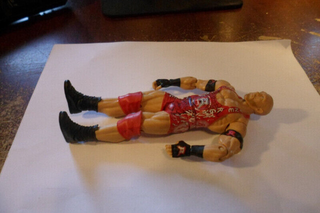 Ryback Wrestling figure wwe wwf mattel 2012 red basic Series 32 dans Art et objets de collection  à Victoriaville - Image 2