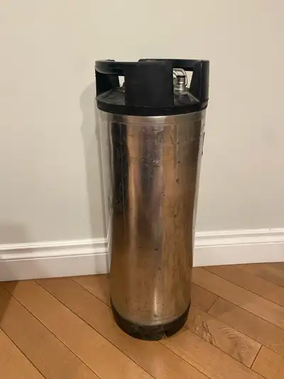 Corny (Cornelius) keg ball lock 5 gallon (~18.9L). Great for beer, wine, and seltzers. Stainless ste...