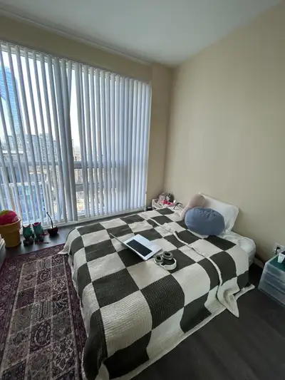 1 year lease beginning in September 2026. 2b2b in INDX Condo (Temperance and Bay). $1575 rent + ~$70...