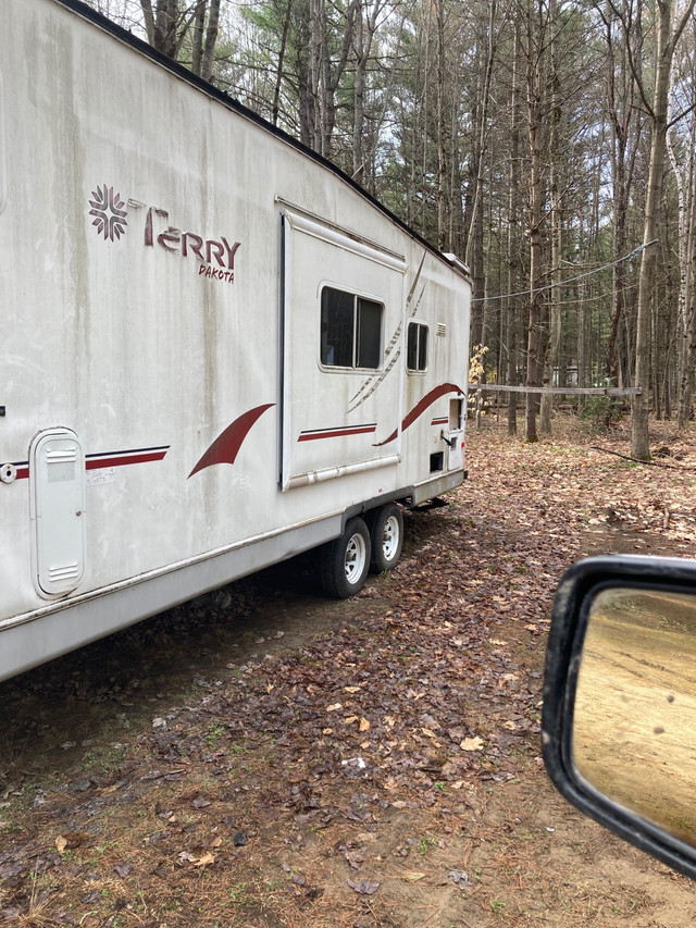 2003 terry Dakota Canadian edition camper trailer 29’  camp offi in Park Models in Barrie - Image 2