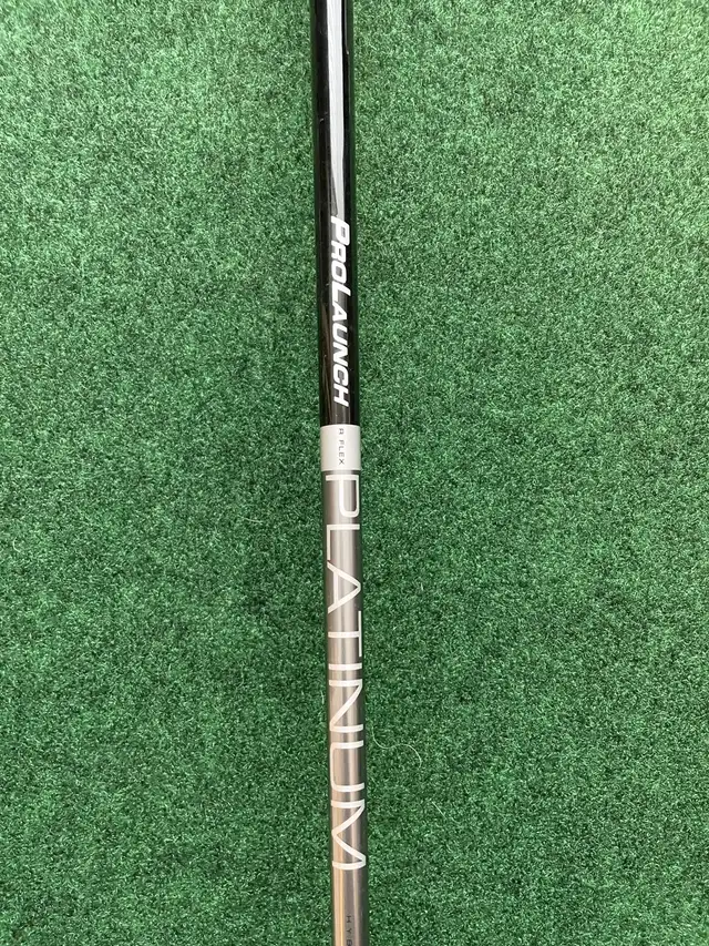 Adam’s Idea A305 Irons RH in Golf in Ottawa - Image 6