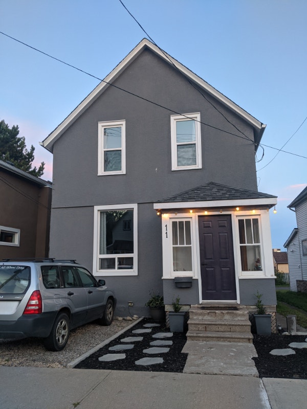 ROOM FOR RENT DOWNTOWN PA STUDENTS Room Rentals & Roommates